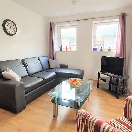 Modern One Bedroom Apt - City Centre & Freeparking グラスゴー エクステリア 写真