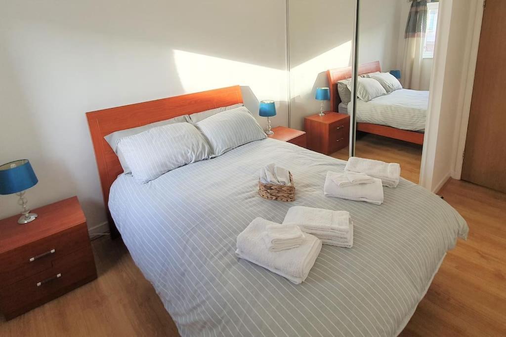 Modern One Bedroom Apt - City Centre & Freeparking グラスゴー エクステリア 写真