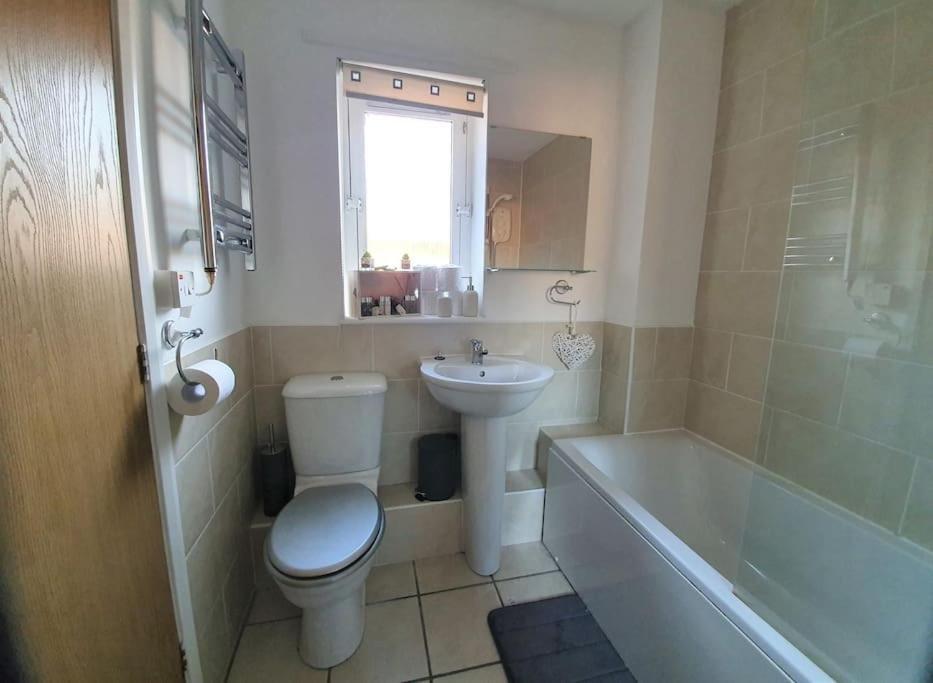 Modern One Bedroom Apt - City Centre & Freeparking グラスゴー エクステリア 写真