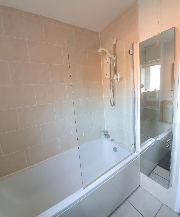 Modern One Bedroom Apt - City Centre & Freeparking グラスゴー エクステリア 写真